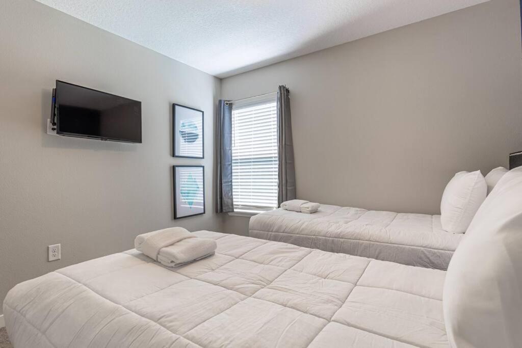 Charming Four Bedrooms Townhome With Private Splash Pool At Le Reve Resort Kissimmee Exterior photo
